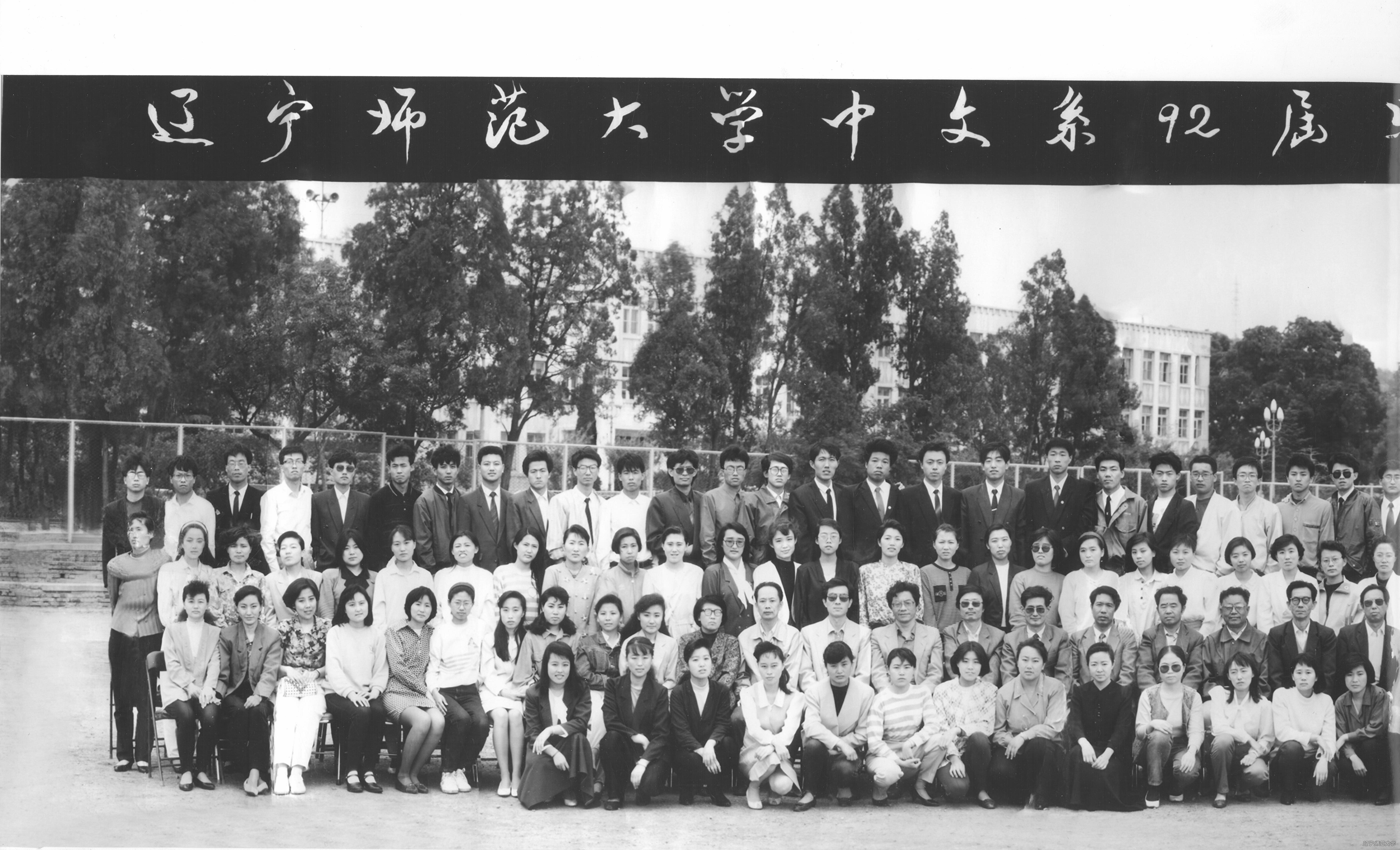 乌鸦传媒