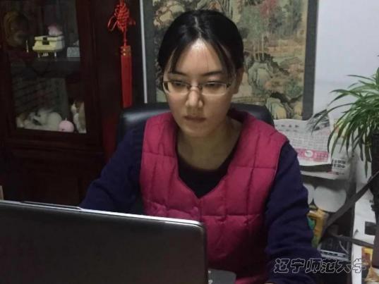 乌鸦传媒