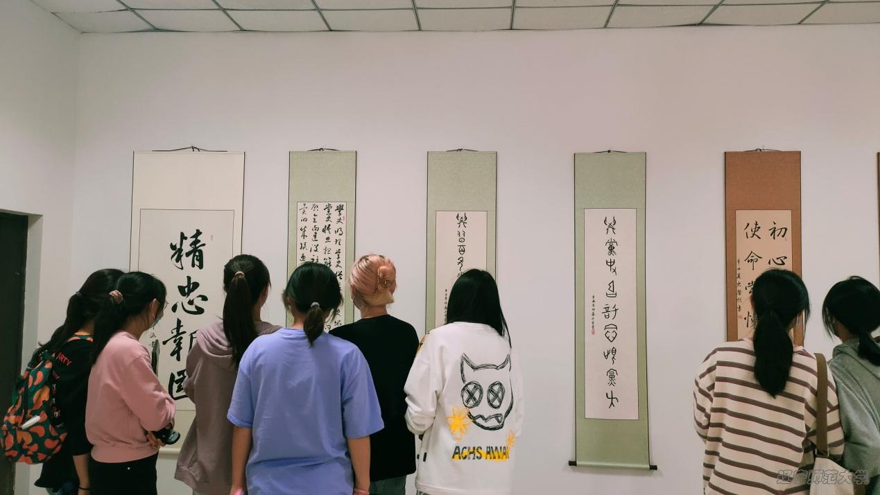 乌鸦传媒