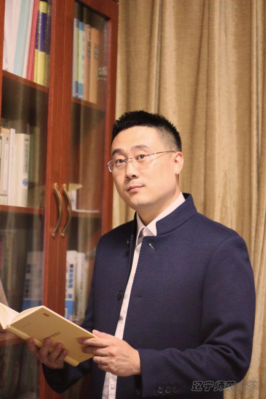 乌鸦传媒
