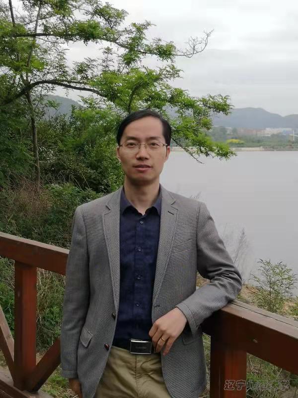 乌鸦传媒