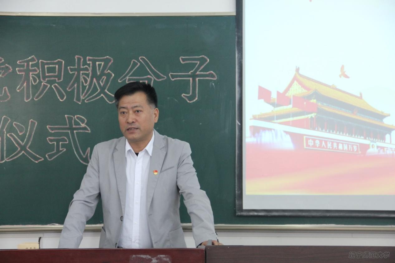 乌鸦传媒