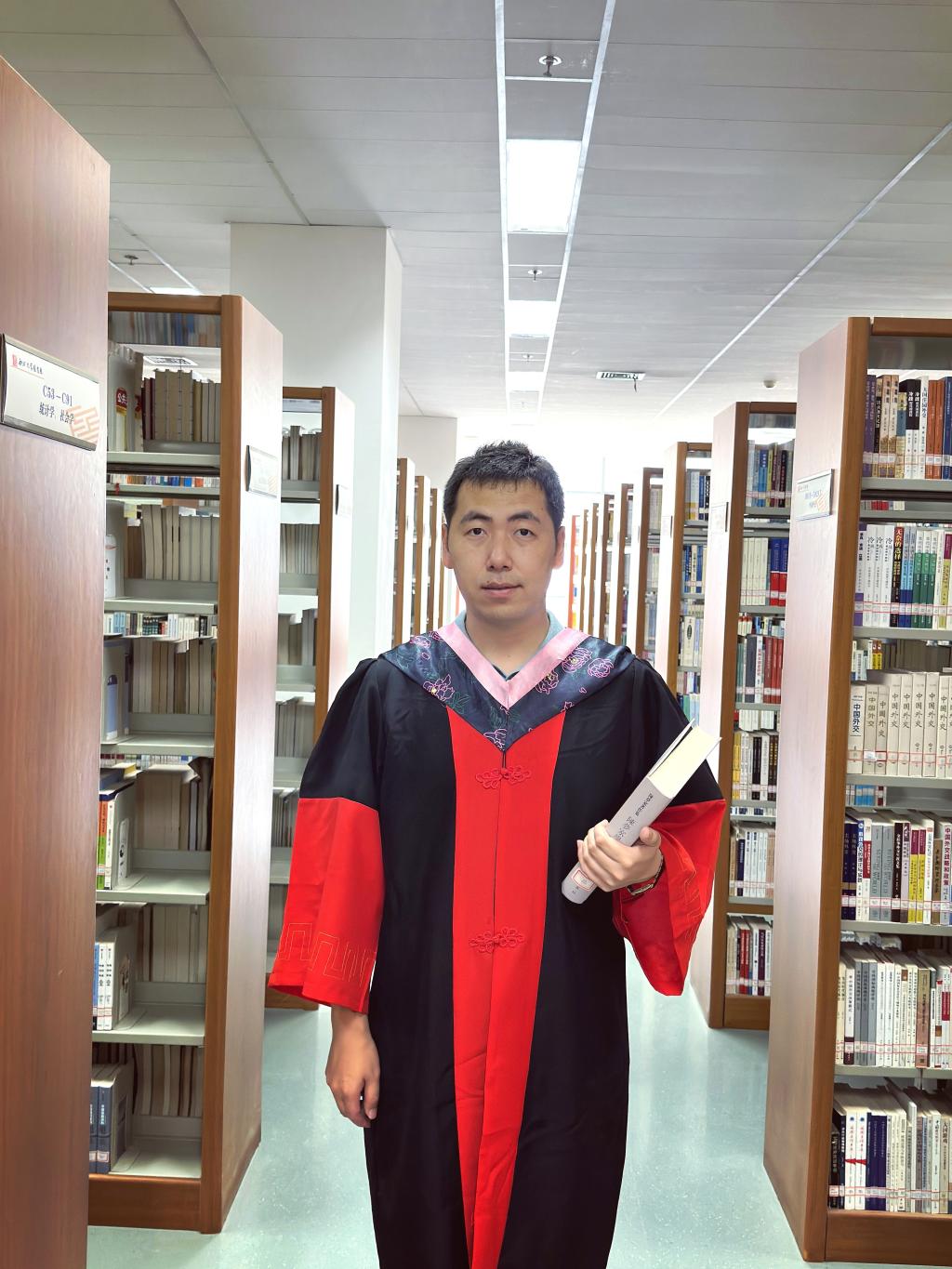 乌鸦传媒
