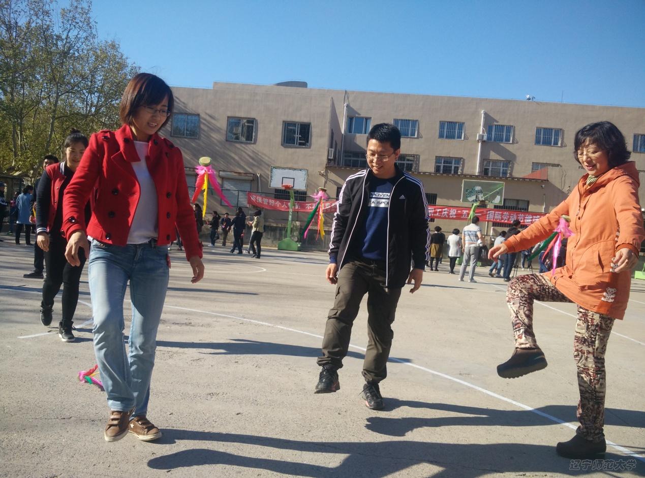 乌鸦传媒